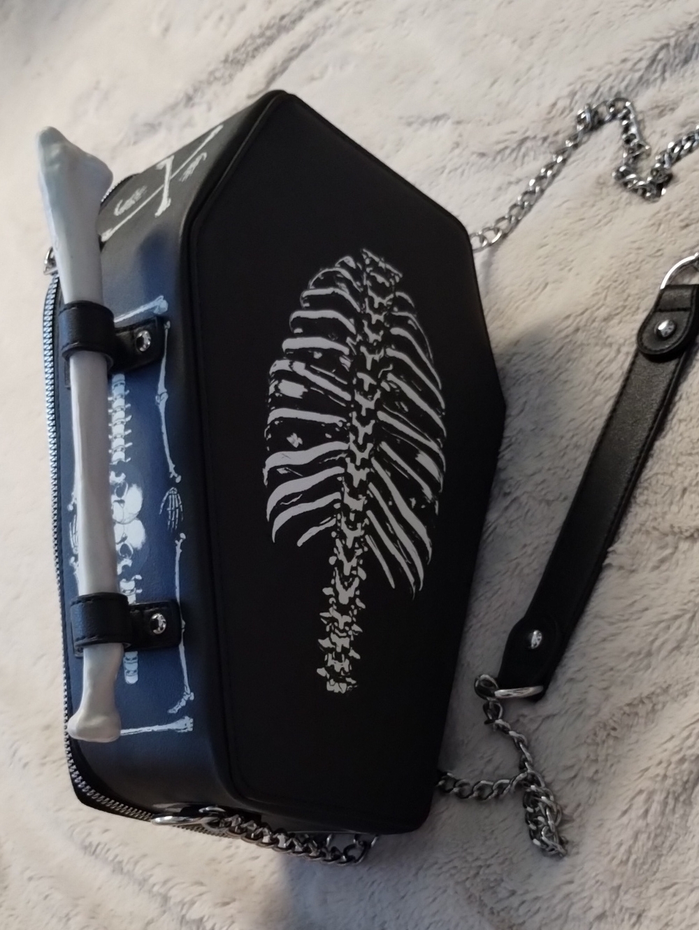 Social Collision Coffin Handbag - Picture 3 of 6